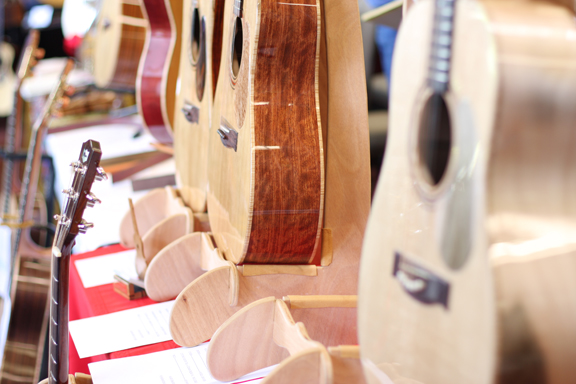 LUTHIERS1